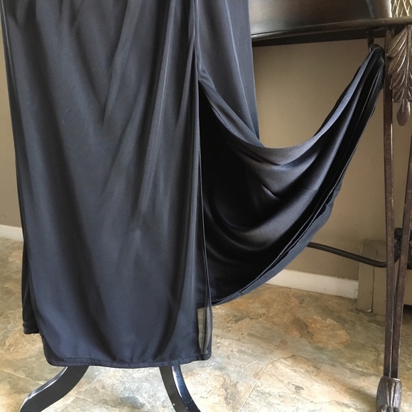 BLACK BEADED FORMAL PROM/FORMAL GOWN Ruching SZ 10 - Picture 7 of 7